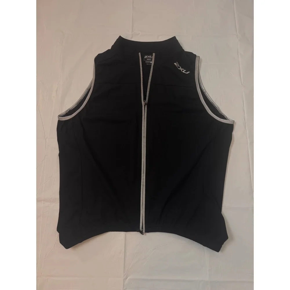 2XU Cycling Vest Black Reflective Full Zip Mesh Back Men's Size‎ Medium Workout